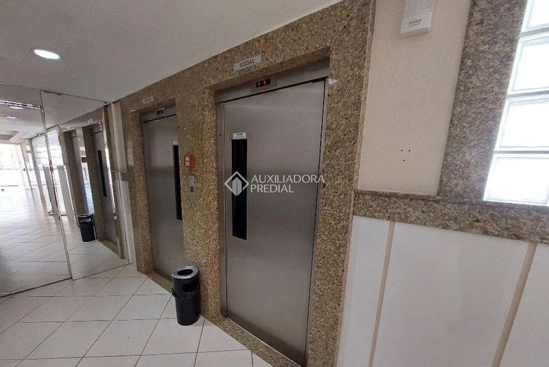 Apartamento para alugar na Agronômica Florianópolis | 3 dormitórios (1 suíte) | vaga | próximo à Beira-Mar Norte: 17ª foto da galeria de imagens do imóvel