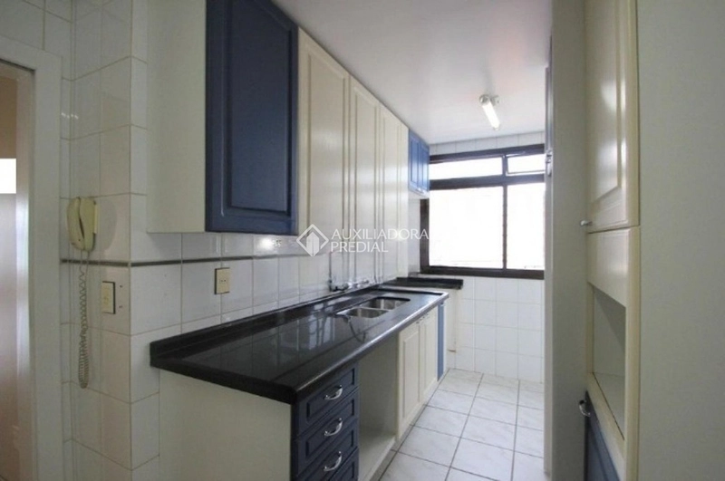 Apartamento para alugar na Agronômica Florianópolis | 3 dormitórios (1 suíte) | vaga | próximo à Beira-Mar Norte: 4ª foto da galeria de imagens do imóvel