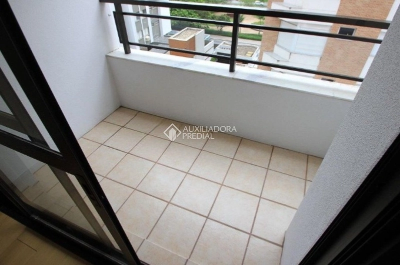 Apartamento para alugar na Agronômica Florianópolis | 3 dormitórios (1 suíte) | vaga | próximo à Beira-Mar Norte: 5ª foto da galeria de imagens do imóvel