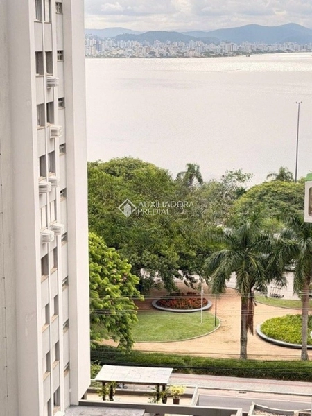 Apartamento para alugar na Agronômica Florianópolis | 3 dormitórios (1 suíte) | vaga | próximo à Beira-Mar Norte: 16ª foto da galeria de imagens do imóvel
