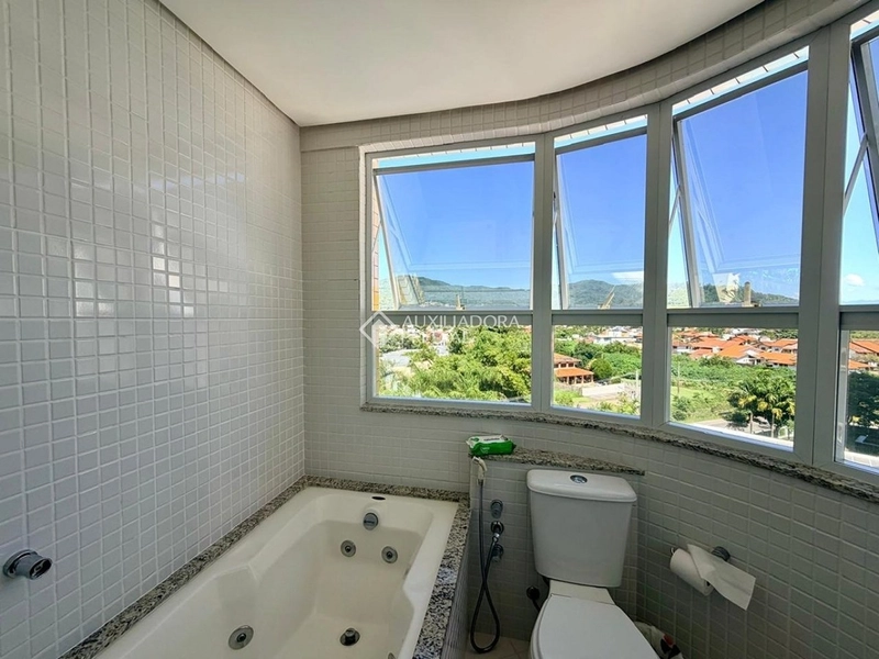 Apartamento à venda no Parque São Jorge Florianópolis | 103m² | suíte com hidromassagem | 2 vagas + hobby box: 18ª foto da galeria de imagens do imóvel