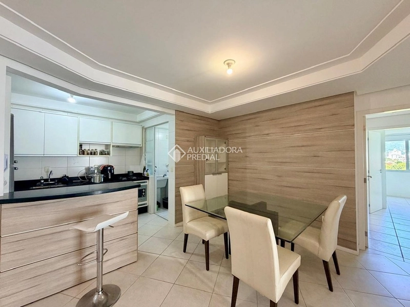 Apartamento à venda no Parque São Jorge Florianópolis | 103m² | suíte com hidromassagem | 2 vagas + hobby box: 4ª foto da galeria de imagens do imóvel