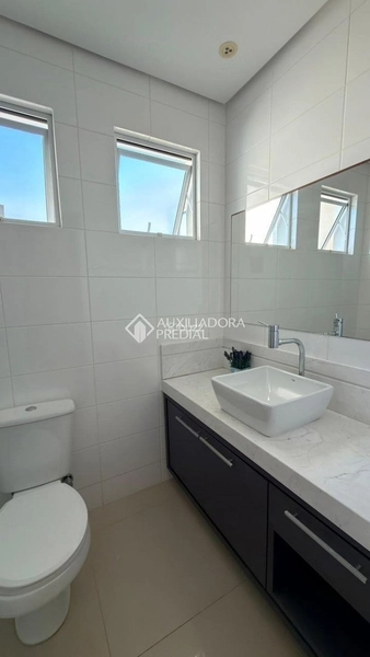 Cobertura mobiliada, 3 dormitórios, piscina privativa e vista para o mar | Campeche | Florianópolis: 28ª foto da galeria de imagens do imóvel