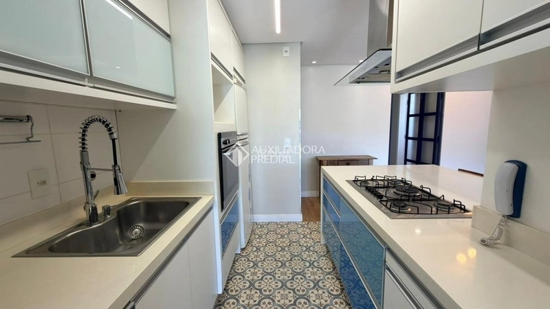 Cobertura mobiliada, 3 dormitórios, piscina privativa e vista para o mar | Campeche | Florianópolis: 9ª foto da galeria de imagens do imóvel