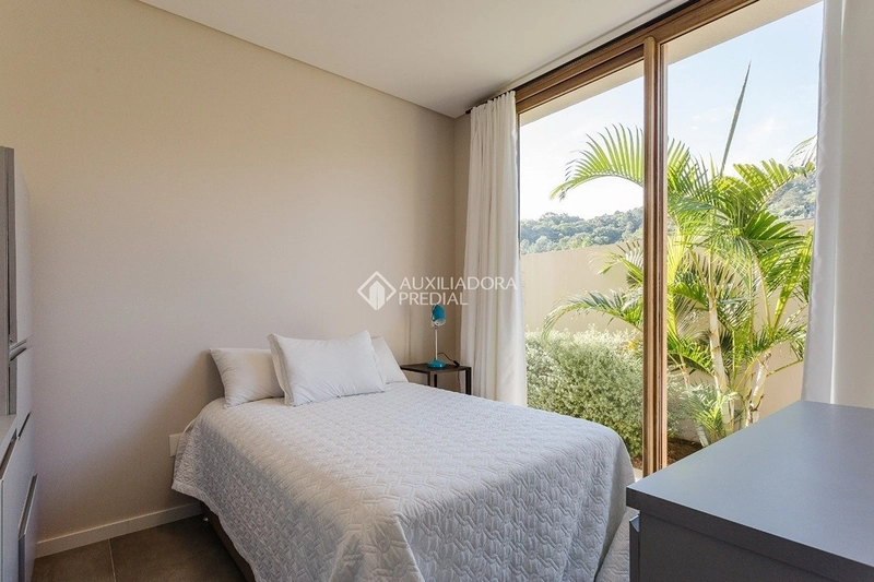 Casa de luxo com vista para o mar em Cacupé | 1.018 m² construídos | 4 dormitórios: 17ª foto da galeria de imagens do imóvel