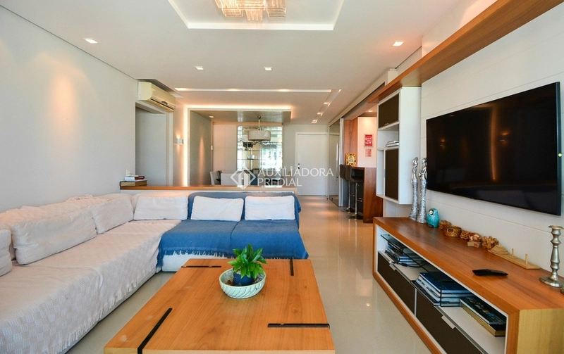 Apartamento de alto padrão próximo à Beira-Mar Norte | Vista para o mar | Centro de Florianópolis: 5ª foto da galeria de imagens do imóvel