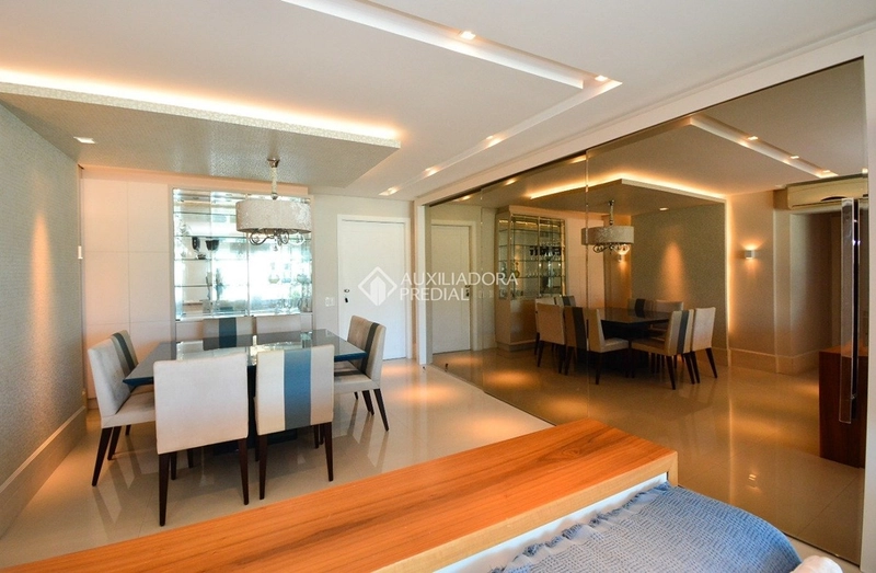 Apartamento de alto padrão próximo à Beira-Mar Norte | Vista para o mar | Centro de Florianópolis: 10ª foto da galeria de imagens do imóvel