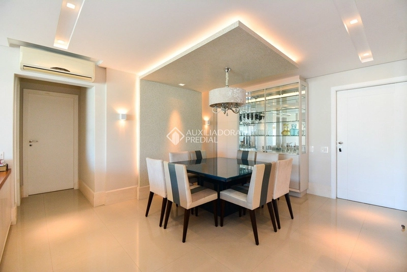 Apartamento de alto padrão próximo à Beira-Mar Norte | Vista para o mar | Centro de Florianópolis: 7ª foto da galeria de imagens do imóvel