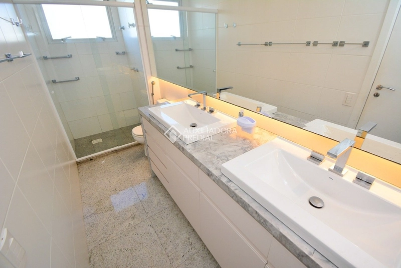 Apartamento de alto padrão próximo à Beira-Mar Norte | Vista para o mar | Centro de Florianópolis: 28ª foto da galeria de imagens do imóvel