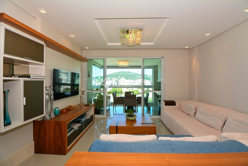 Apartamento de alto padrão próximo à Beira-Mar Norte | Vista para o mar | Centro de Florianópolis: 11ª foto da galeria de imagens do imóvel