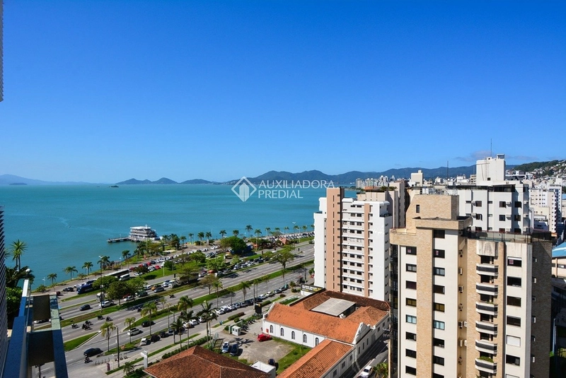 Apartamento de alto padrão próximo à Beira-Mar Norte | Vista para o mar | Centro de Florianópolis: 2ª foto da galeria de imagens do imóvel