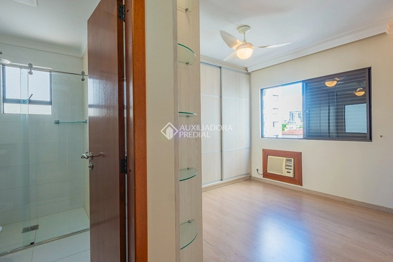 Apartamento 3 dormitórios com suíte no Centro de Florianópolis – 110 m², 2 vagas e sacada com churrasqueira: 25ª foto da galeria de imagens do imóvel