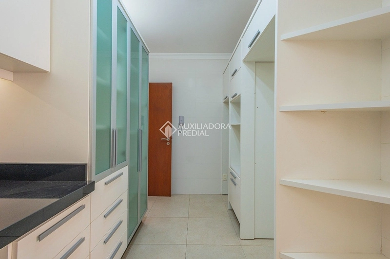 Apartamento 3 dormitórios com suíte no Centro de Florianópolis – 110 m², 2 vagas e sacada com churrasqueira: 13ª foto da galeria de imagens do imóvel