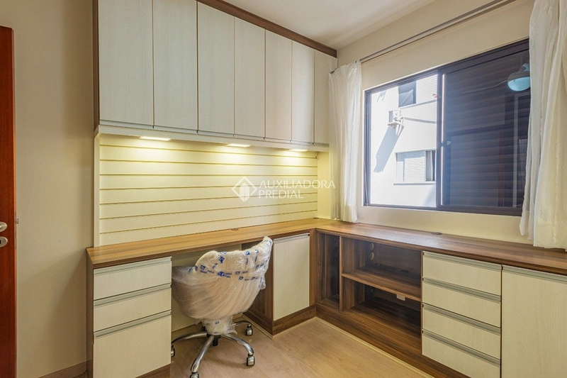 Apartamento 3 dormitórios com suíte no Centro de Florianópolis – 110 m², 2 vagas e sacada com churrasqueira: 14ª foto da galeria de imagens do imóvel