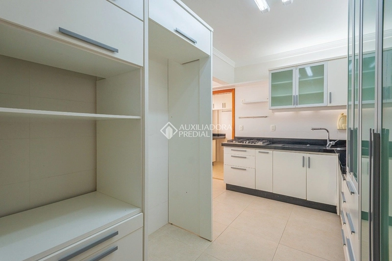 Apartamento 3 dormitórios com suíte no Centro de Florianópolis – 110 m², 2 vagas e sacada com churrasqueira: 10ª foto da galeria de imagens do imóvel