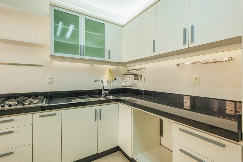 Apartamento 3 dormitórios com suíte no Centro de Florianópolis – 110 m², 2 vagas e sacada com churrasqueira: 9ª foto da galeria de imagens do imóvel