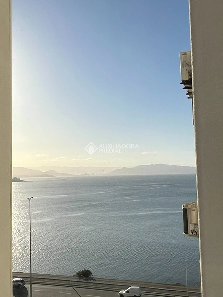 Apartamento com vista para o mar na Rua Almirante Lamego | Centro de Florianópolis: 14ª foto da galeria de imagens do imóvel