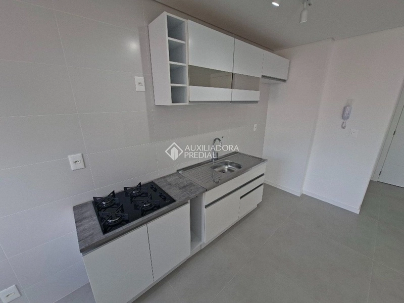 Apartamento para alugar no Centro de Florianópolis | 2 suítes | churrasqueira | vaga + hobby box: 4ª foto da galeria de imagens do imóvel