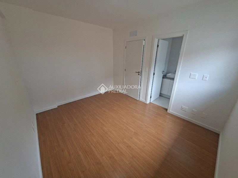 Apartamento para alugar no Centro de Florianópolis | 2 suítes | churrasqueira | vaga + hobby box: 9ª foto da galeria de imagens do imóvel