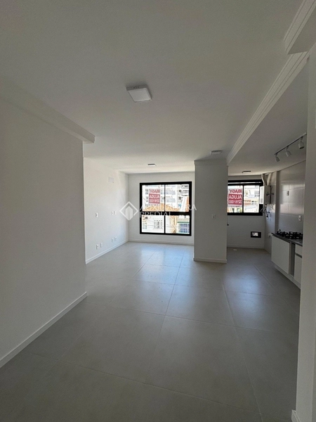 Apartamento para alugar no Centro de Florianópolis | 2 suítes | churrasqueira | vaga + hobby box: 3ª foto da galeria de imagens do imóvel