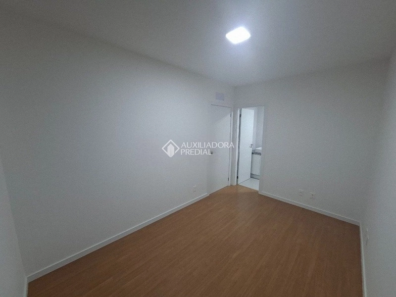 Apartamento para alugar no Centro de Florianópolis | 2 suítes | churrasqueira | vaga + hobby box: 14ª foto da galeria de imagens do imóvel