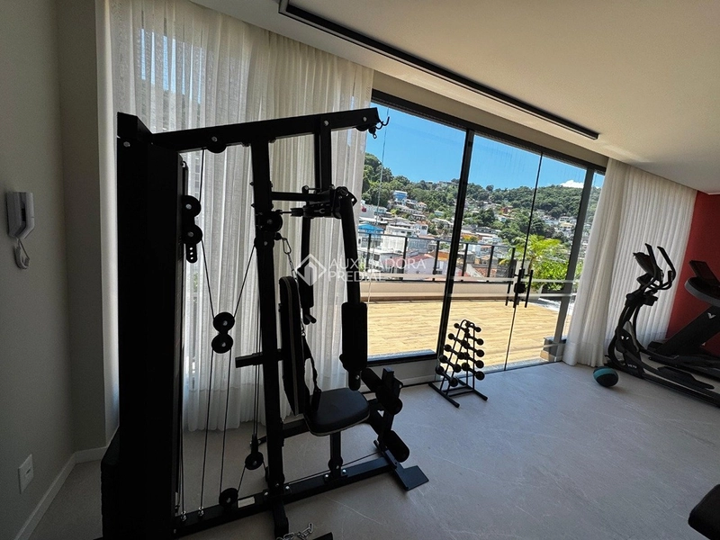 Apartamento para alugar no Centro de Florianópolis | 2 suítes | churrasqueira | vaga + hobby box: 19ª foto da galeria de imagens do imóvel