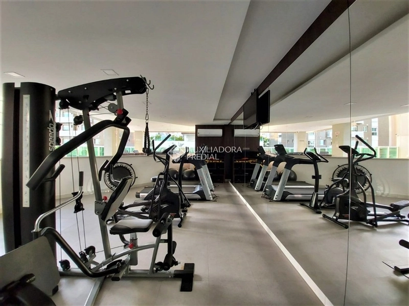 Apartamento 3 dormitórios com 2 suítes na Agronômica, a 50m da Beira-Mar Norte, 2 vagas + hobby box: 36ª foto da galeria de imagens do imóvel