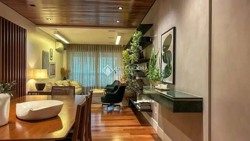 Apartamento 3 dormitórios com 2 suítes na Agronômica, a 50m da Beira-Mar Norte, 2 vagas + hobby box: 4ª foto da galeria de imagens do imóvel