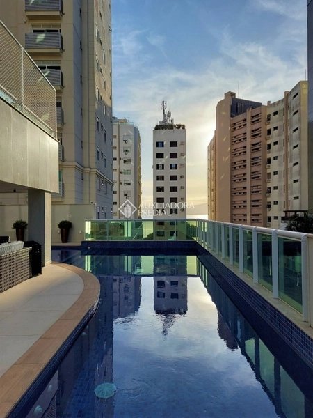 Apartamento 3 dormitórios com 2 suítes na Agronômica, a 50m da Beira-Mar Norte, 2 vagas + hobby box: 34ª foto da galeria de imagens do imóvel