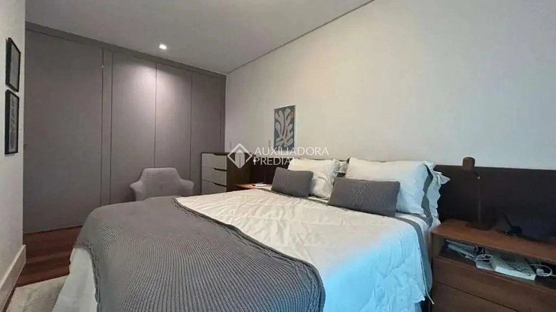 Apartamento 3 dormitórios com 2 suítes na Agronômica, a 50m da Beira-Mar Norte, 2 vagas + hobby box: 26ª foto da galeria de imagens do imóvel