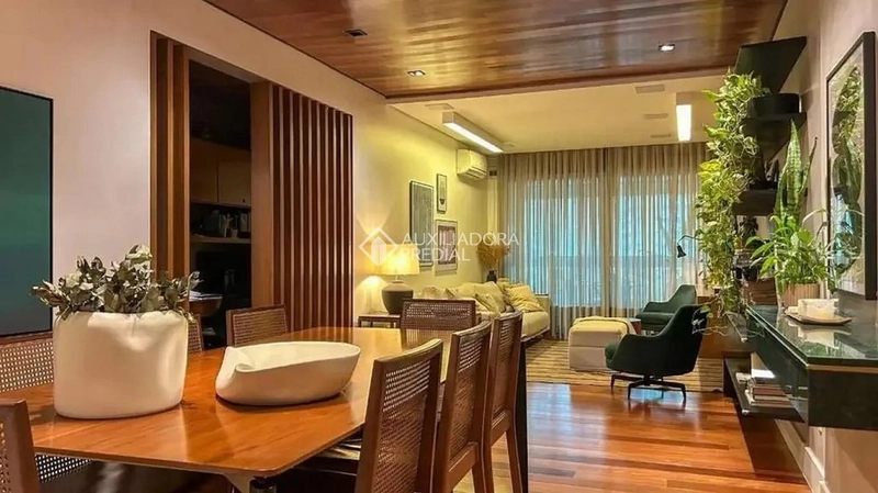 Apartamento 3 dormitórios com 2 suítes na Agronômica, a 50m da Beira-Mar Norte, 2 vagas + hobby box: 5ª foto da galeria de imagens do imóvel