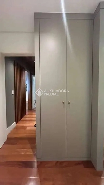 Apartamento 3 dormitórios com 2 suítes na Agronômica, a 50m da Beira-Mar Norte, 2 vagas + hobby box: 24ª foto da galeria de imagens do imóvel