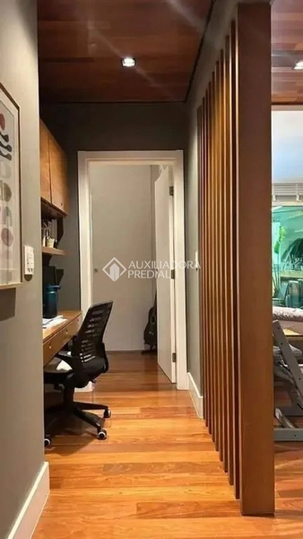 Apartamento 3 dormitórios com 2 suítes na Agronômica, a 50m da Beira-Mar Norte, 2 vagas + hobby box: 23ª foto da galeria de imagens do imóvel