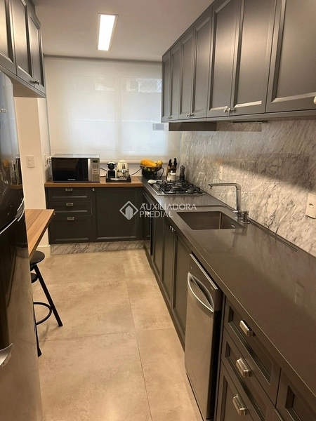 Apartamento 3 dormitórios com 2 suítes na Agronômica, a 50m da Beira-Mar Norte, 2 vagas + hobby box: 16ª foto da galeria de imagens do imóvel