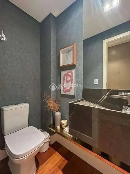 Apartamento 3 dormitórios com 2 suítes na Agronômica, a 50m da Beira-Mar Norte, 2 vagas + hobby box: 18ª foto da galeria de imagens do imóvel