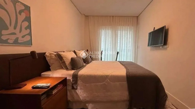 Apartamento 3 dormitórios com 2 suítes na Agronômica, a 50m da Beira-Mar Norte, 2 vagas + hobby box: 28ª foto da galeria de imagens do imóvel