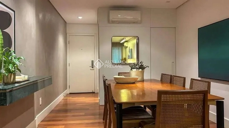 Apartamento 3 dormitórios com 2 suítes na Agronômica, a 50m da Beira-Mar Norte, 2 vagas + hobby box: 17ª foto da galeria de imagens do imóvel