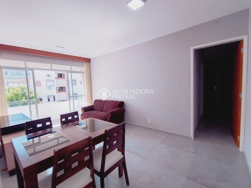 Apartamento mobiliado para alugar no Córrego Grande Florianópolis | 2 dormitórios | sacada | próximo à UFSC: 3ª foto da galeria de imagens do imóvel