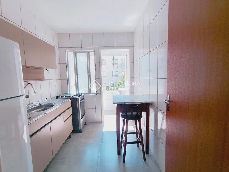 Apartamento mobiliado para alugar no Córrego Grande Florianópolis | 2 dormitórios | sacada | próximo à UFSC: 5ª foto da galeria de imagens do imóvel