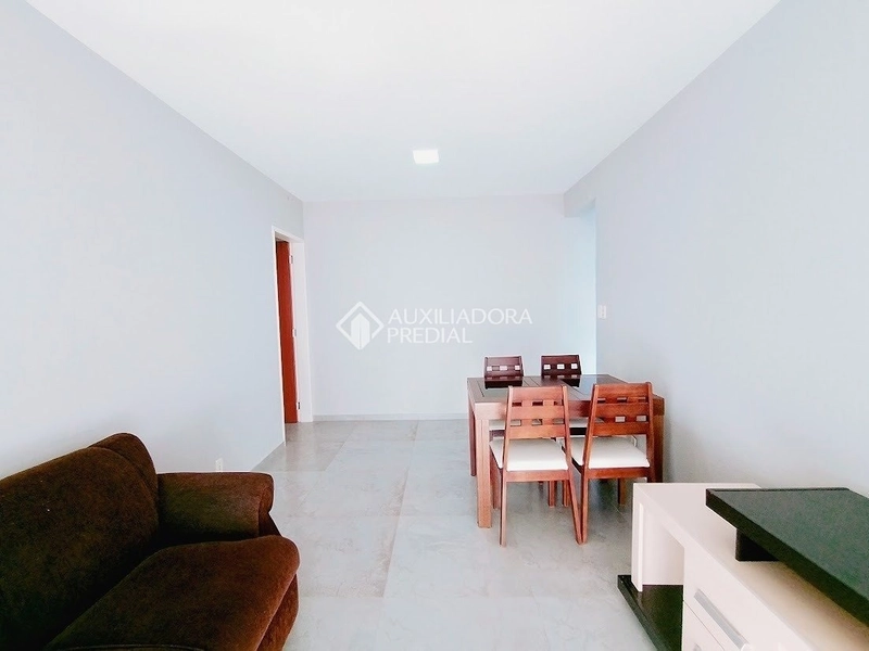Apartamento mobiliado para alugar no Córrego Grande Florianópolis | 2 dormitórios | sacada | próximo à UFSC: 8ª foto da galeria de imagens do imóvel