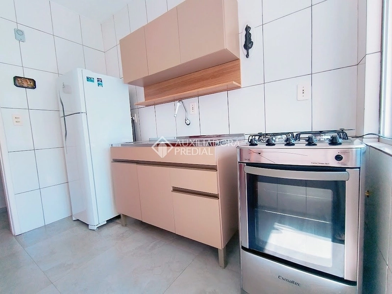 Apartamento mobiliado para alugar no Córrego Grande Florianópolis | 2 dormitórios | sacada | próximo à UFSC: 10ª foto da galeria de imagens do imóvel