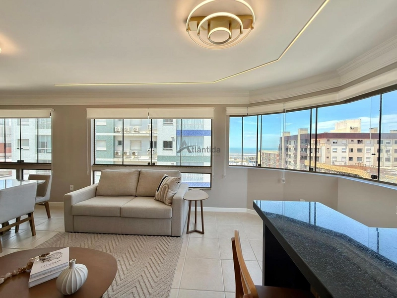 Apartamento de esquina no Centro de Capão da Canoa, com 3 dormitórios, sacada de frente, churrasqueira, vista eterna para o mar e serra, a apenas 1 quadra do mar.: 15ª foto da galeria de imagens do imóvel