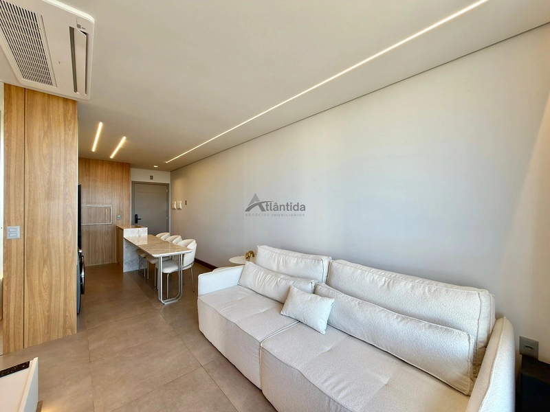 Apartamento no Livin Resort Atlântida com 2 dormitórios, sacada de frente com vista para o mar, mobiliado e decorado, climatização completa e box duplo.: 13ª foto da galeria de imagens do imóvel