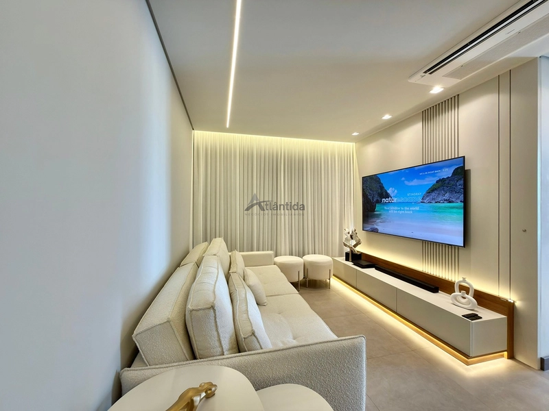 Apartamento no Livin Resort Atlântida com 2 dormitórios, sacada de frente com vista para o mar, mobiliado e decorado, climatização completa e box duplo.: 4ª foto da galeria de imagens do imóvel