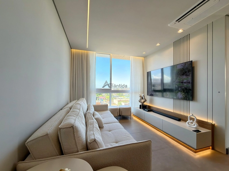 Apartamento no Livin Resort Atlântida com 2 dormitórios, sacada de frente com vista para o mar, mobiliado e decorado, climatização completa e box duplo.: 5ª foto da galeria de imagens do imóvel