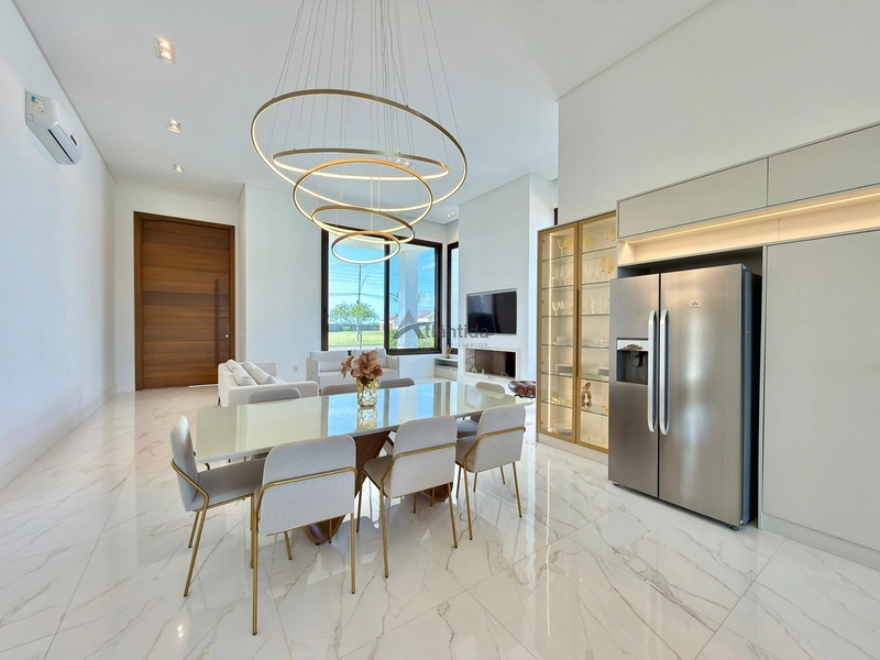 Casa no Condomínio Green Village com 4 suítes, lote de 902,70 m², mobiliada e decorada, com placas solares, vista para o lago e campo de golfe.: 16ª foto da galeria de imagens do imóvel