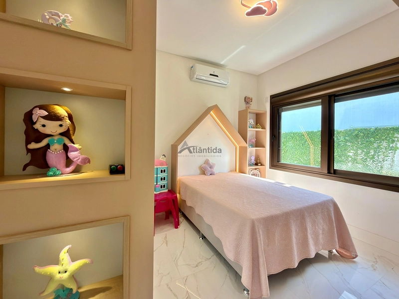 Casa no Condomínio Green Village com 4 suítes, lote de 902,70 m², mobiliada e decorada, com placas solares, vista para o lago e campo de golfe.: 36ª foto da galeria de imagens do imóvel