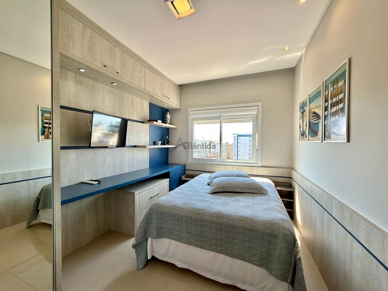 Apartamento na Zona Nova com vista para o mar, 146 m² privativos, 3 suítes, lareira, mobiliado e decorado, em edifício com piscina aquecida.: 20ª foto da galeria de imagens do imóvel