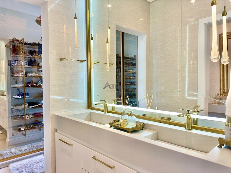 Sobrado mobiliado e decorado com 5 suítes no condomínio Velas da Marina: 26ª foto da galeria de imagens do imóvel