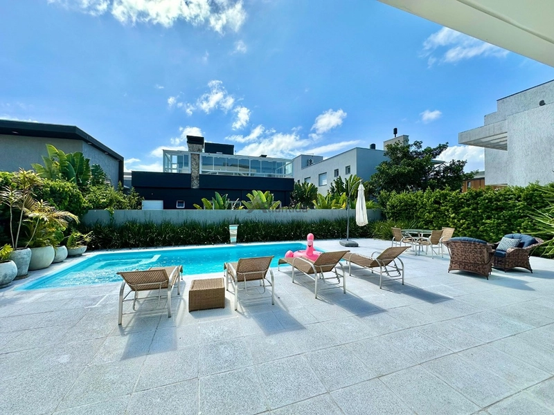 Sobrado mobiliado e decorado com 5 suítes no condomínio Velas da Marina: 7ª foto da galeria de imagens do imóvel